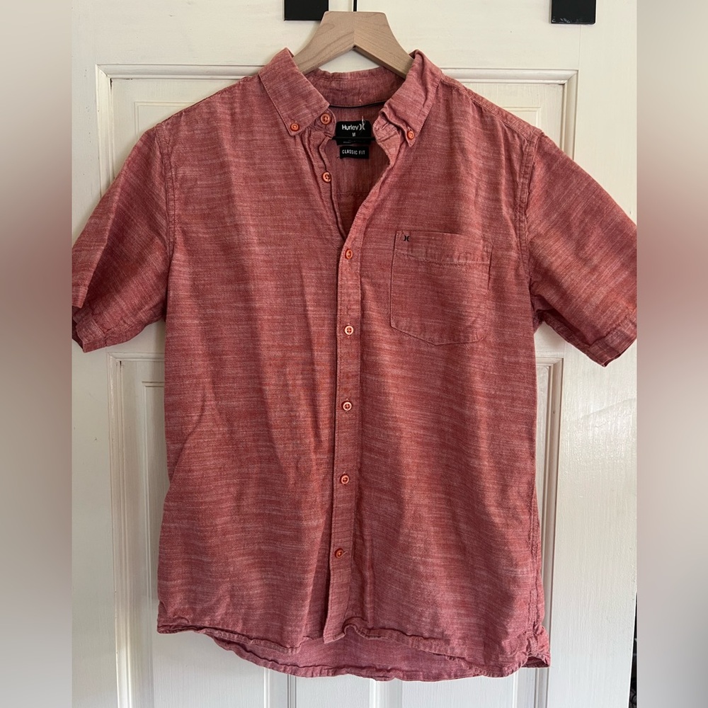 Men’s Hurley button down shirt medium